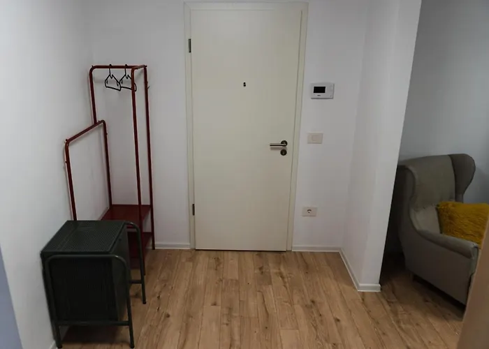 Condmari Vip