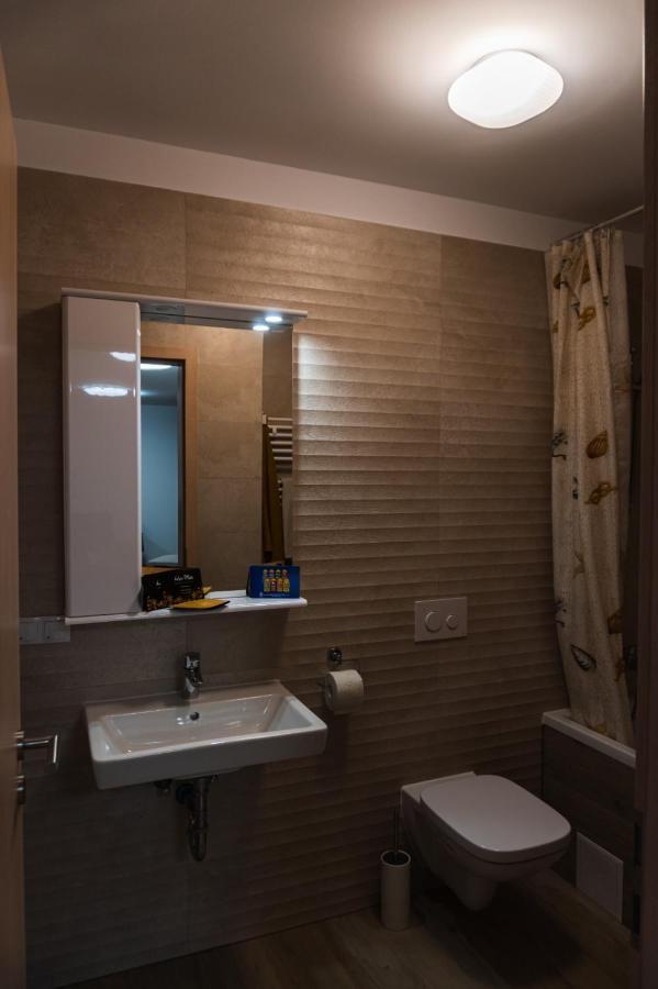 Condmari Vip * Braşov